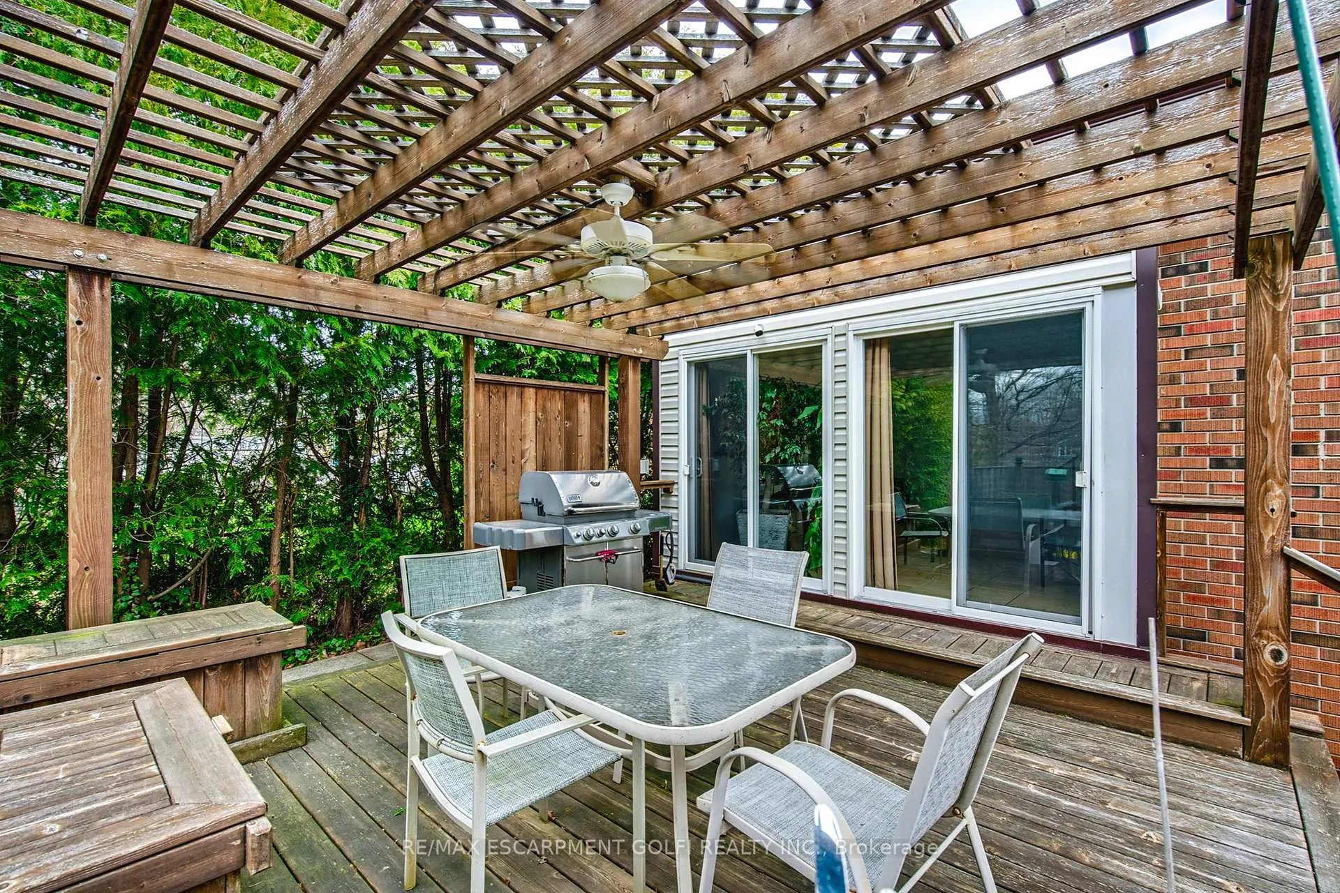 Photo 35 of 57 Richelieu Drive, St. Catharines, Vine/Linwell — HOMEH