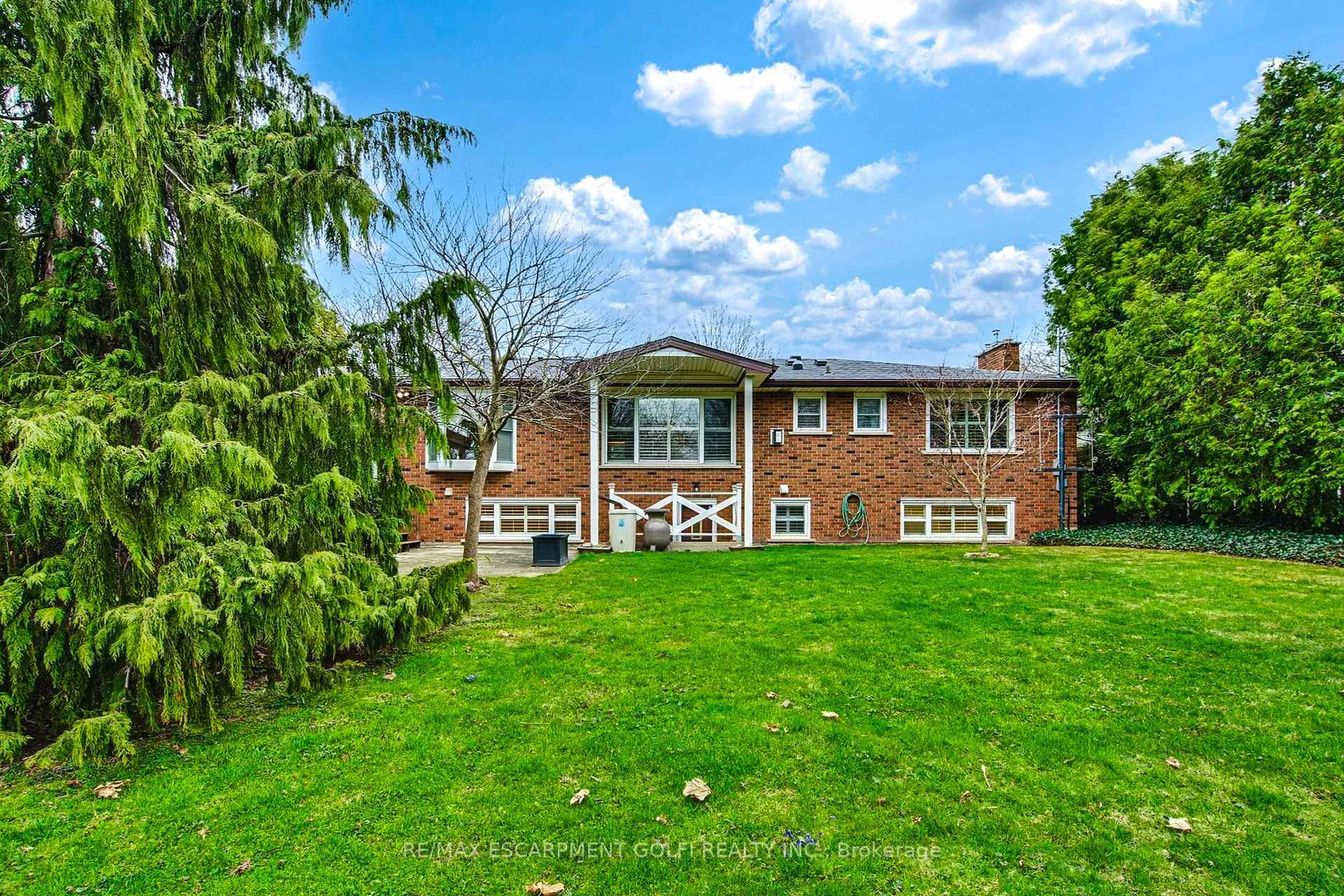 Photo 37 of 57 Richelieu Drive, St. Catharines, Vine/Linwell — HOMEH