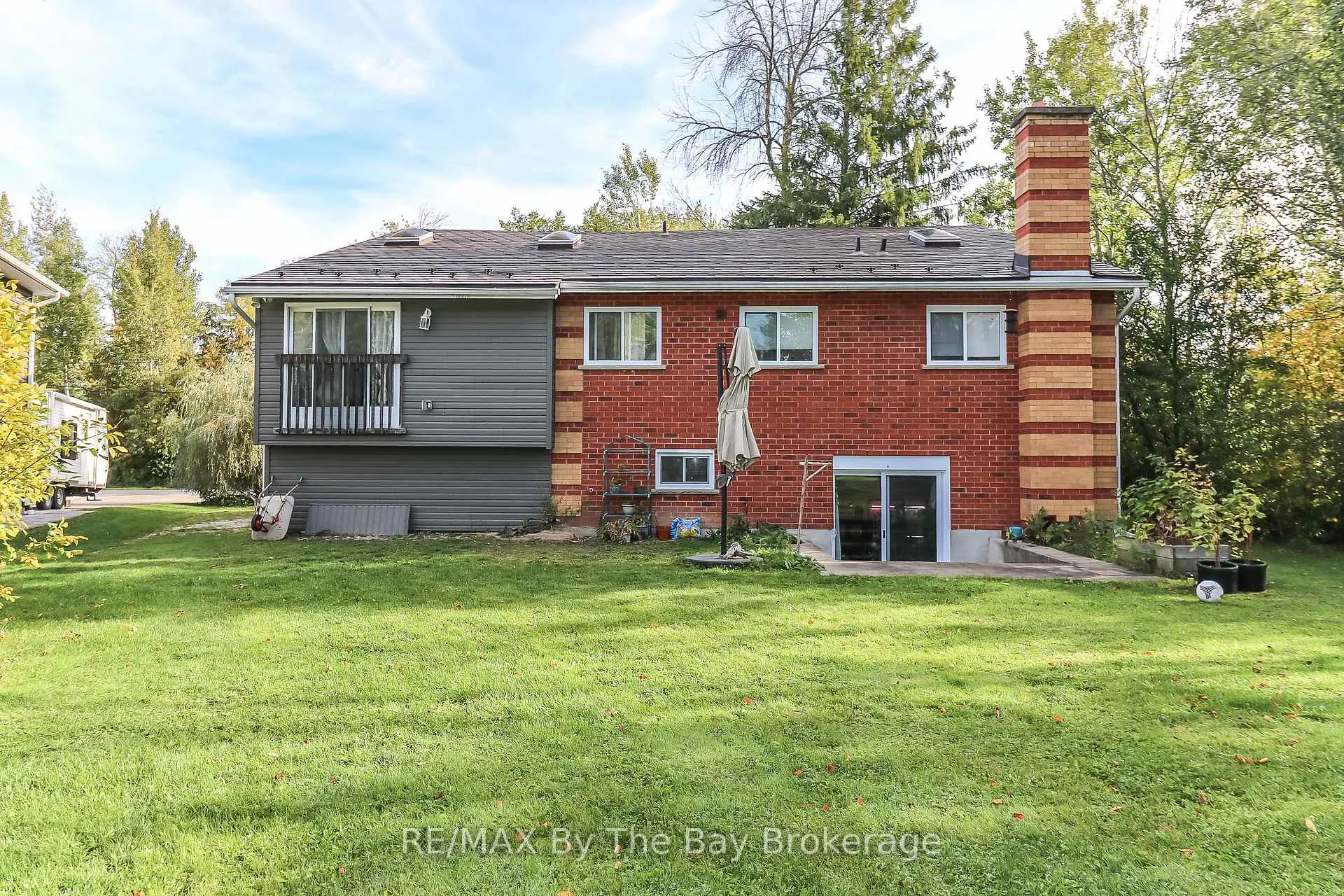 Photo 5 of 67 Constance Boulevard, Wasaga Beach — HOMEH