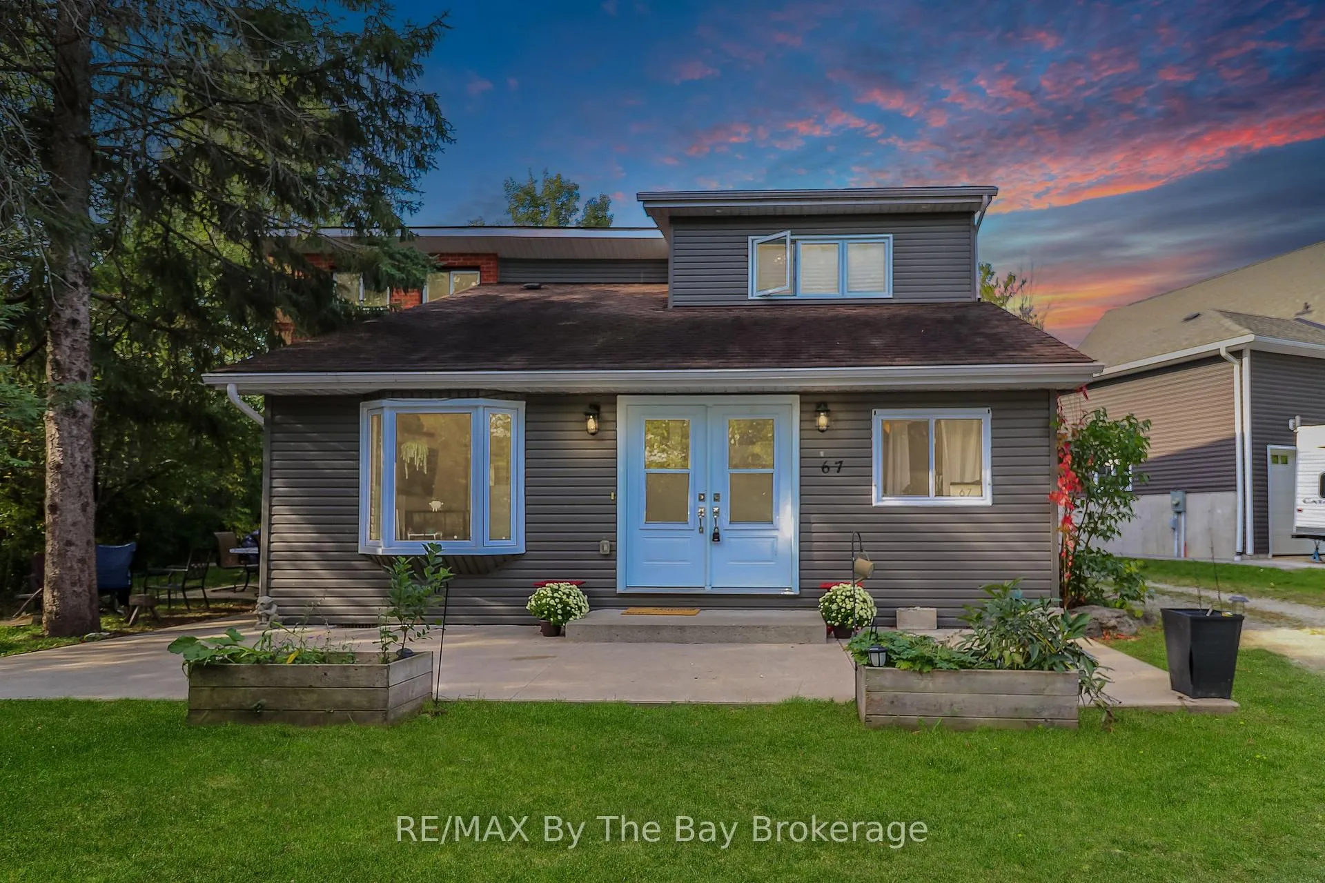 Photo 1 of 67 Constance Boulevard, Wasaga Beach — HOMEH