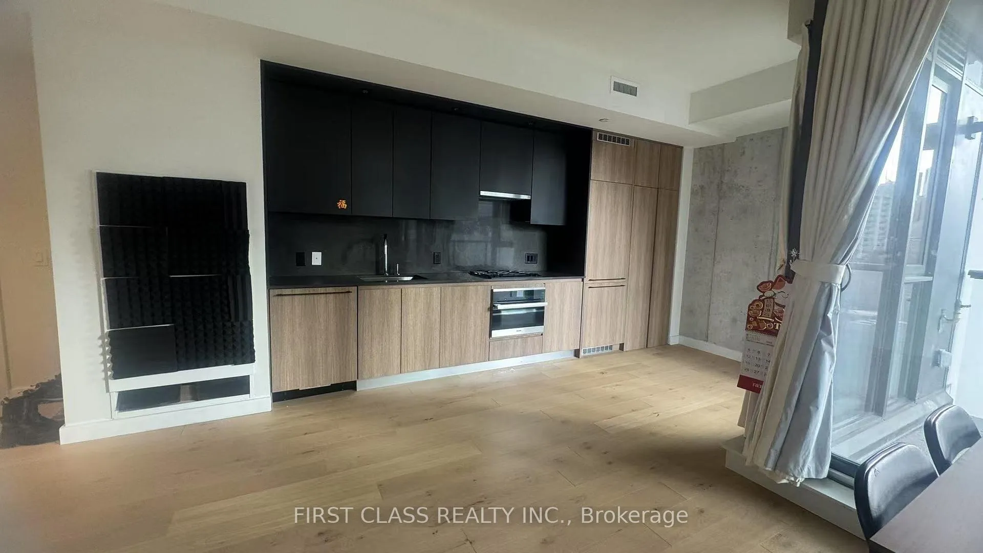 Photo 2 of Unit 404, 81 Wellesley Street S, Toronto, Church-Yonge Corridor — HOMEH