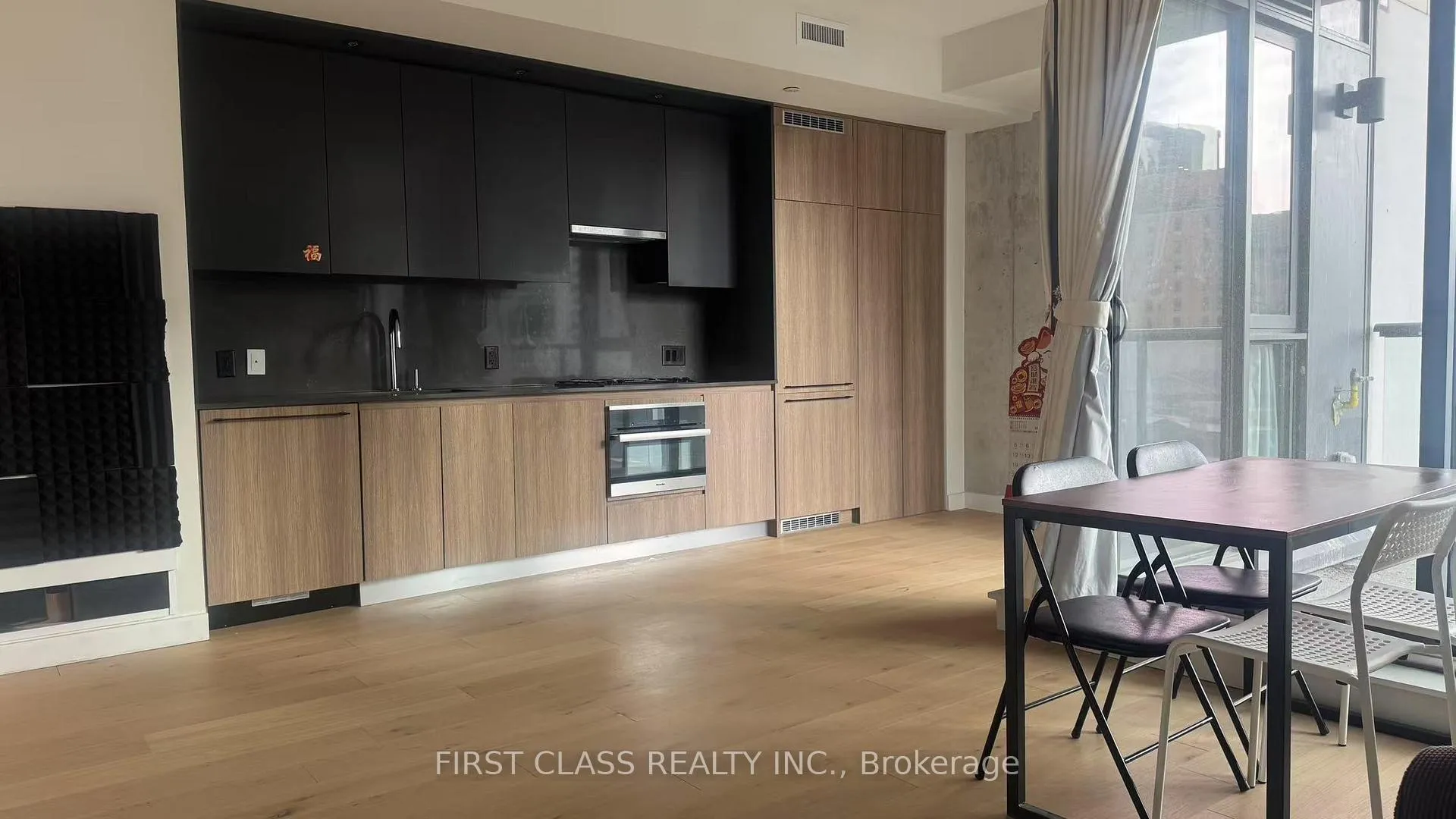 Photo 3 of Unit 404, 81 Wellesley Street S, Toronto, Church-Yonge Corridor — HOMEH
