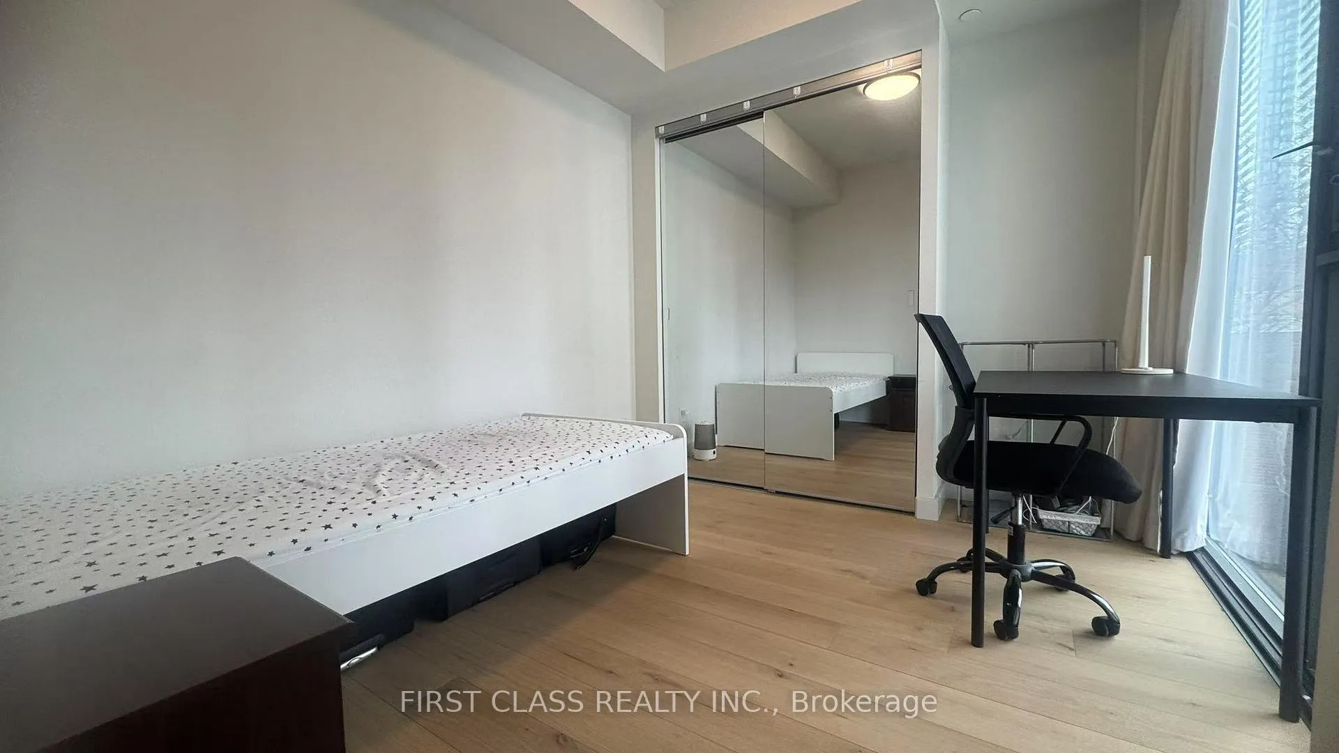 Photo 6 of Unit 404, 81 Wellesley Street S, Toronto, Church-Yonge Corridor — HOMEH