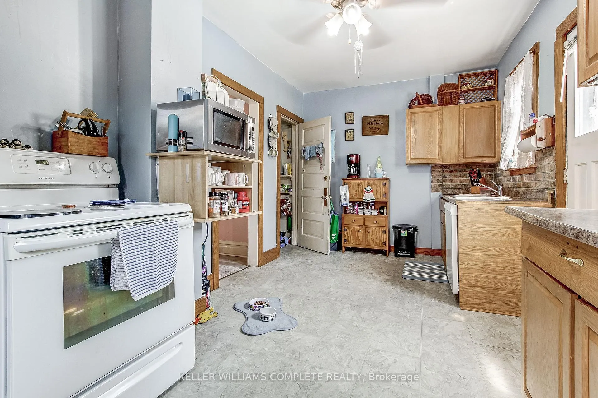 Photo 9 of 4634 Armory Street, Niagara Falls, Cherrywood — HOMEH