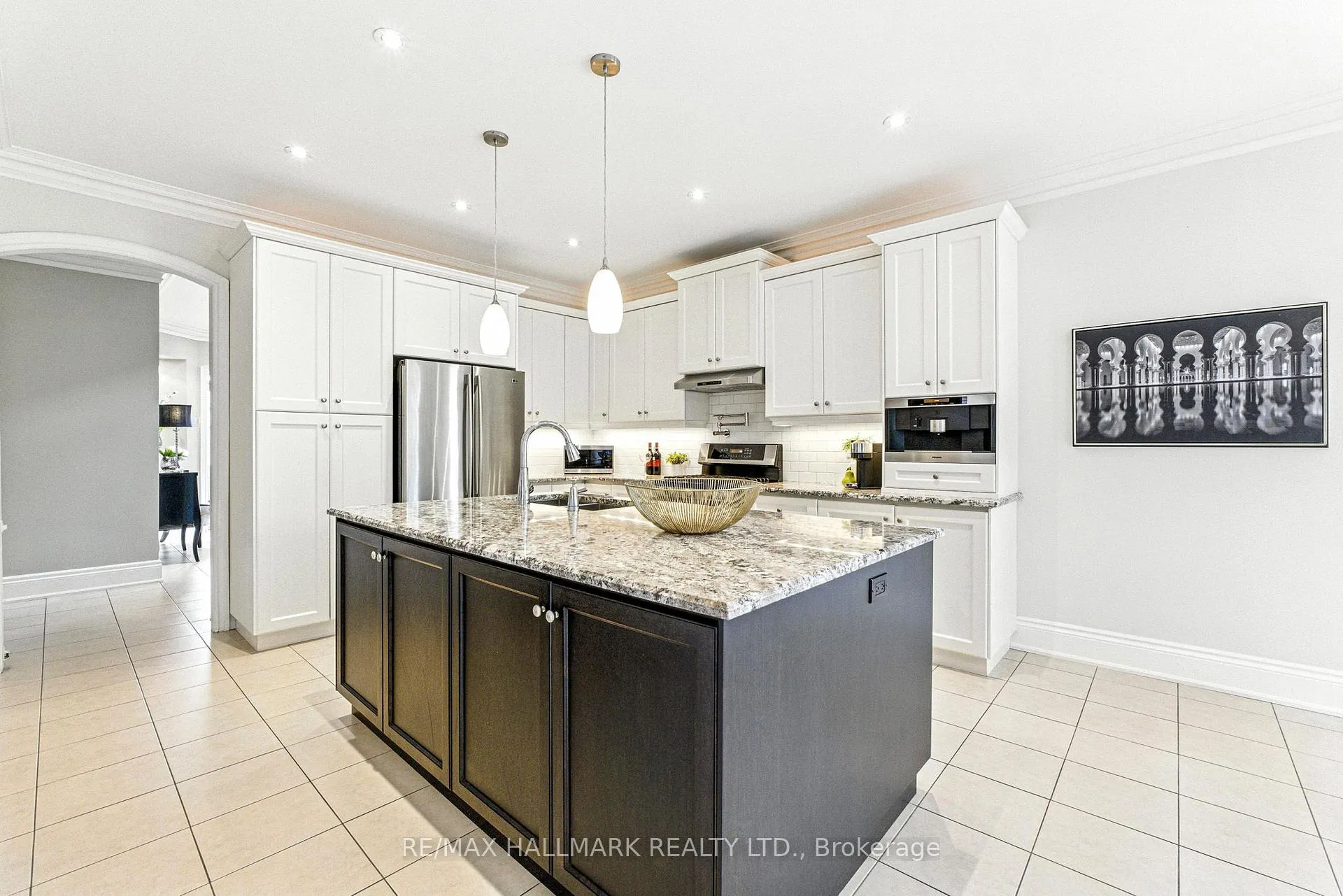 Photo 11 of 2 Noce Way, Vaughan, Vellore Village — HOMEH