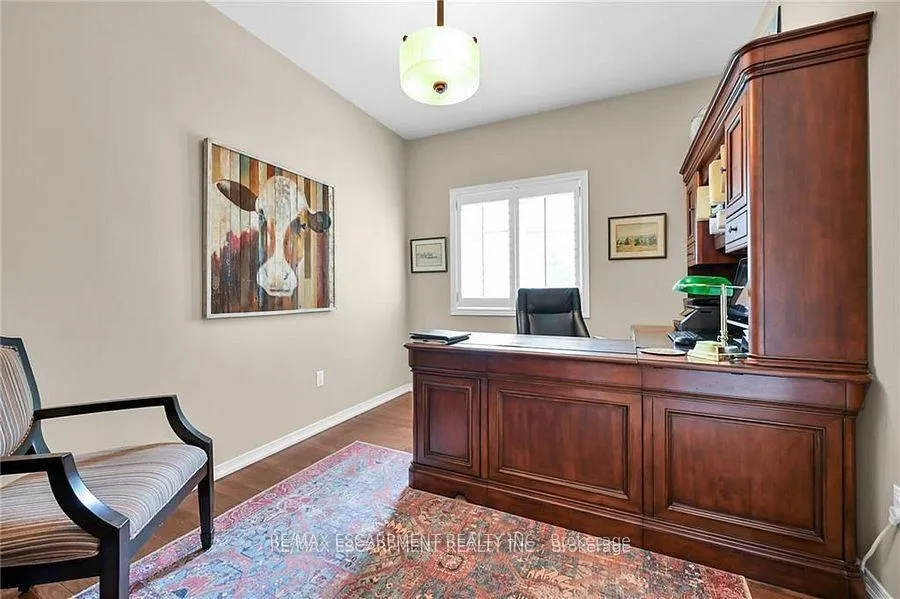 Photo 17 of 15 Pelham Drive, Hamilton, Meadowlands — HOMEH