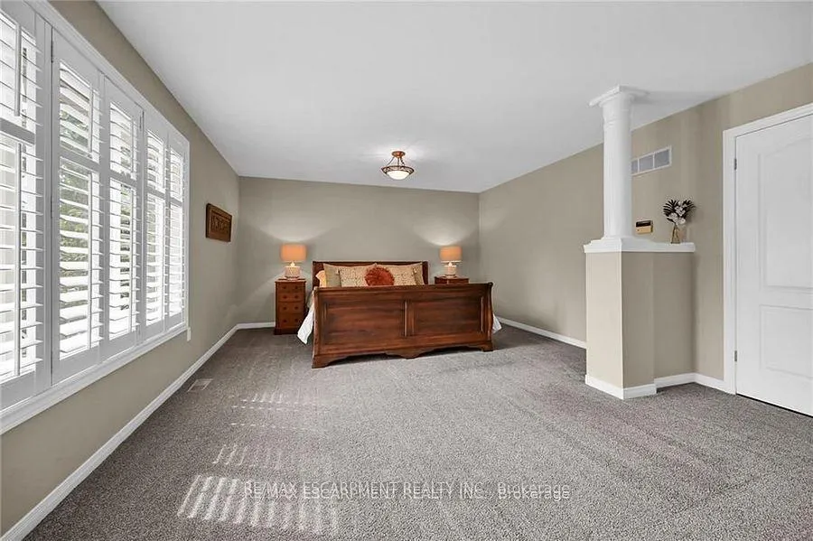 Photo 29 of 15 Pelham Drive, Hamilton, Meadowlands — HOMEH