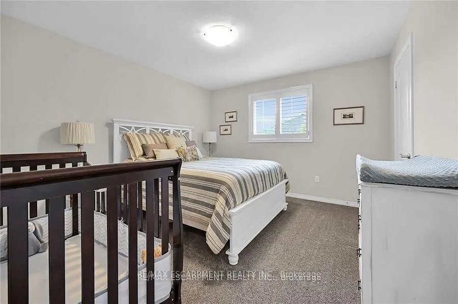 Photo 32 of 15 Pelham Drive, Hamilton, Meadowlands — HOMEH