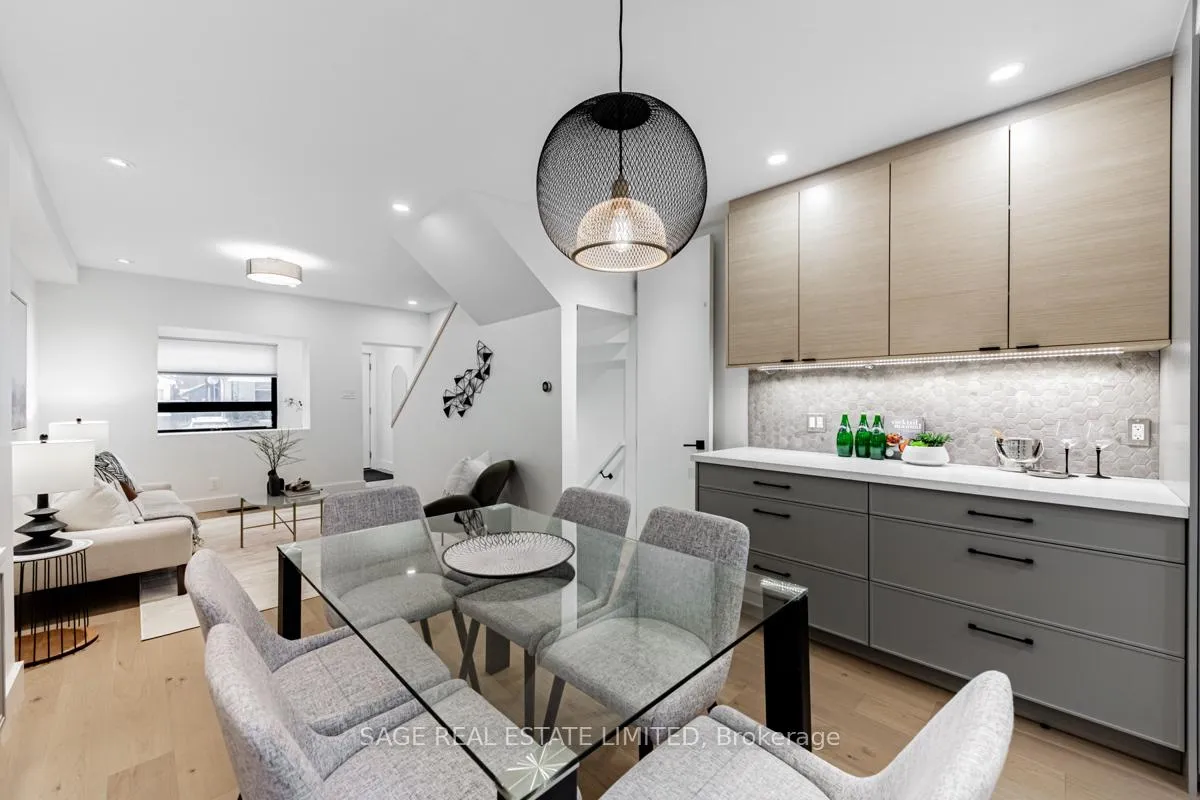 Photo 8 of 237 Lumsden Avenue, Toronto, Woodbine-Lumsden — HOMEH