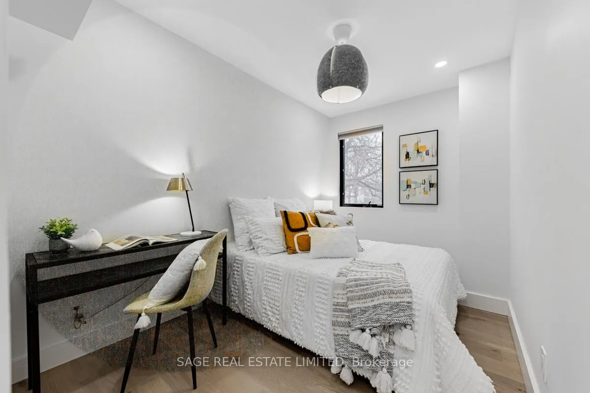 Photo 18 of 237 Lumsden Avenue, Toronto, Woodbine-Lumsden — HOMEH