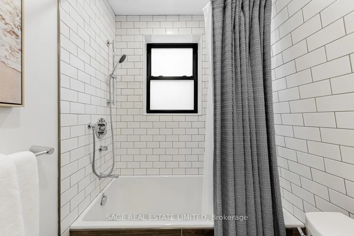 Photo 21 of 237 Lumsden Avenue, Toronto, Woodbine-Lumsden — HOMEH