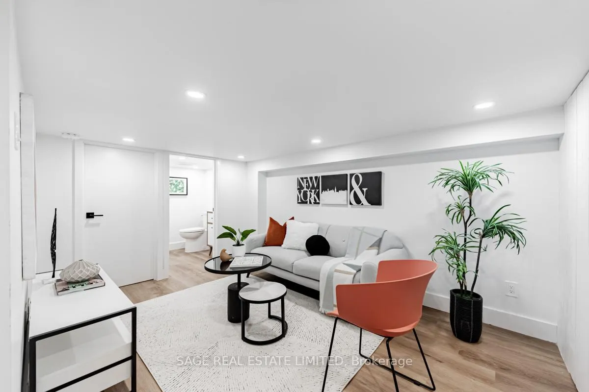 Photo 26 of 237 Lumsden Avenue, Toronto, Woodbine-Lumsden — HOMEH