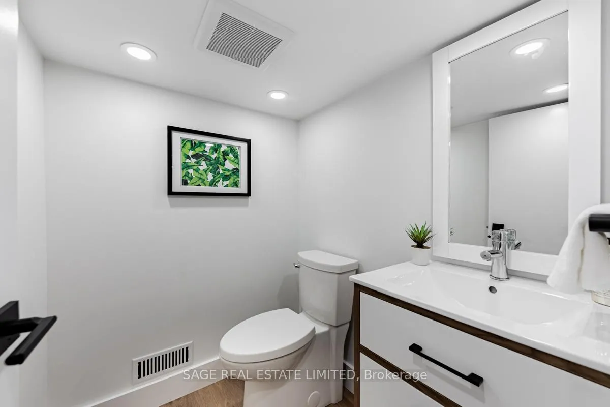 Photo 28 of 237 Lumsden Avenue, Toronto, Woodbine-Lumsden — HOMEH
