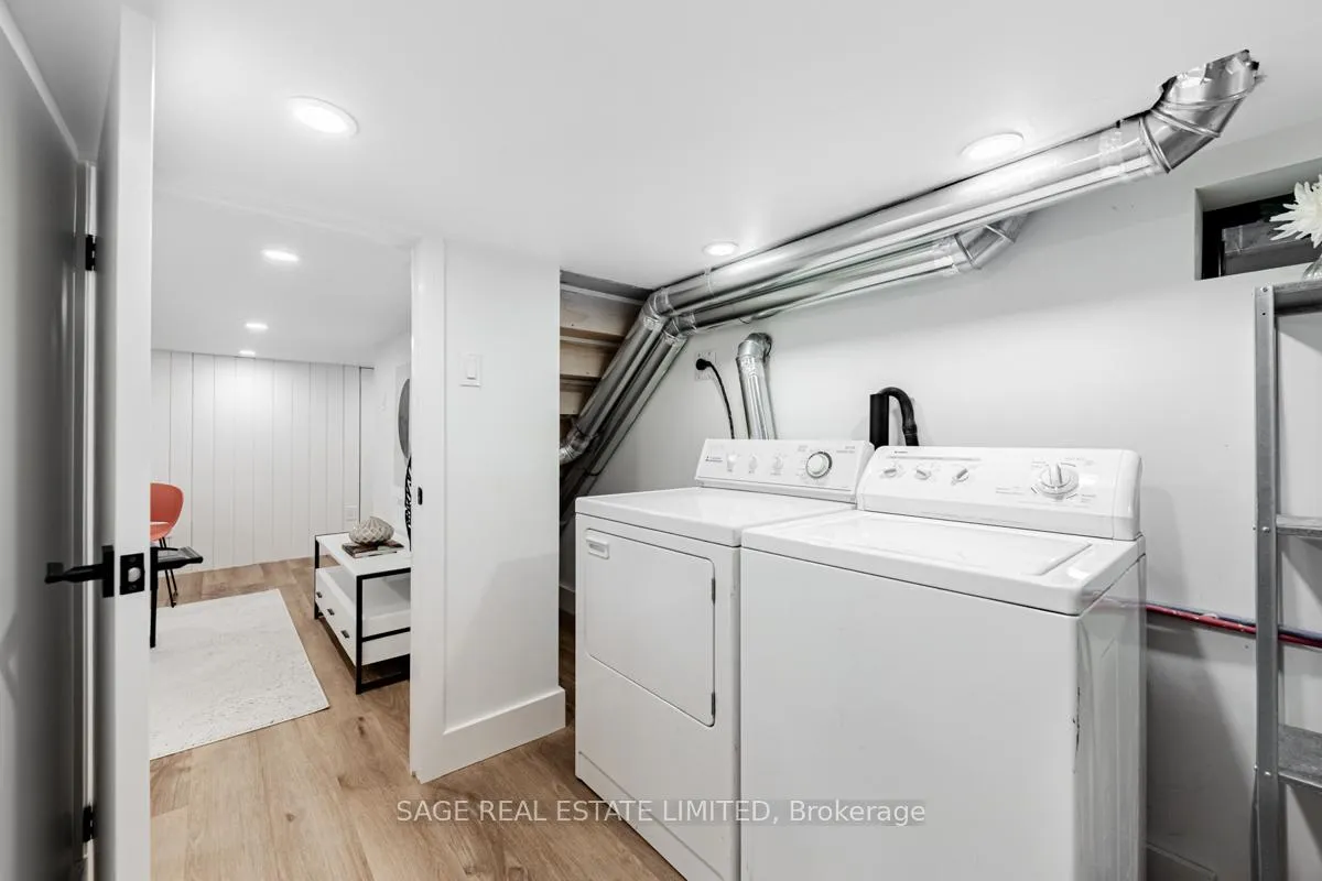 Photo 30 of 237 Lumsden Avenue, Toronto, Woodbine-Lumsden — HOMEH