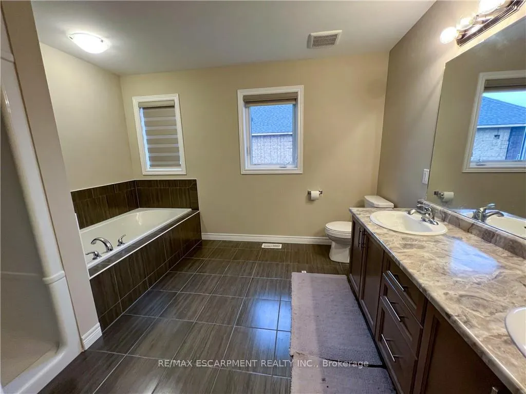 Photo 18 of 88 Rockledge Drive, Hamilton, Stoney Creek — HOMEH