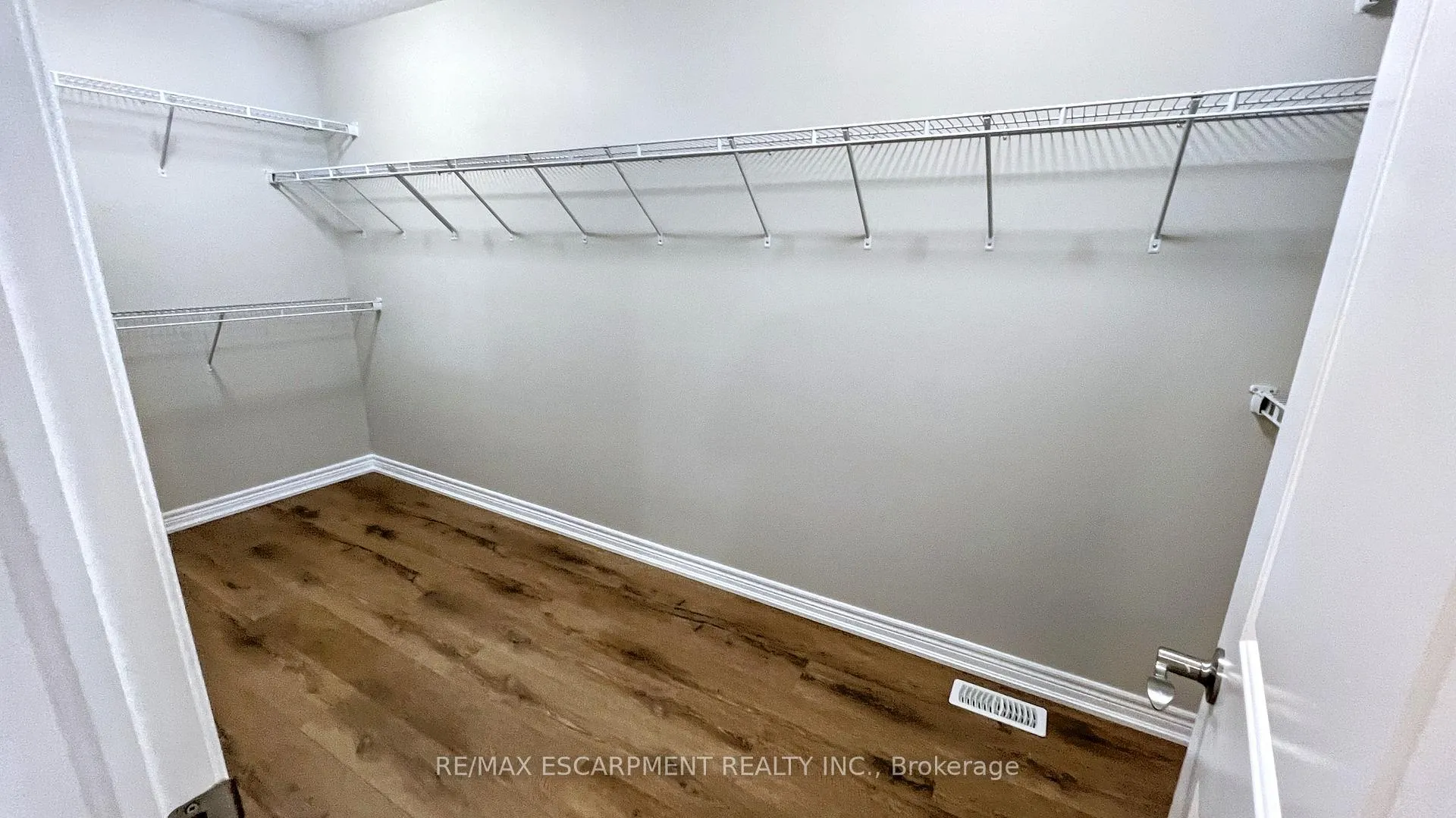 Photo 24 of 88 Rockledge Drive, Hamilton, Stoney Creek — HOMEH