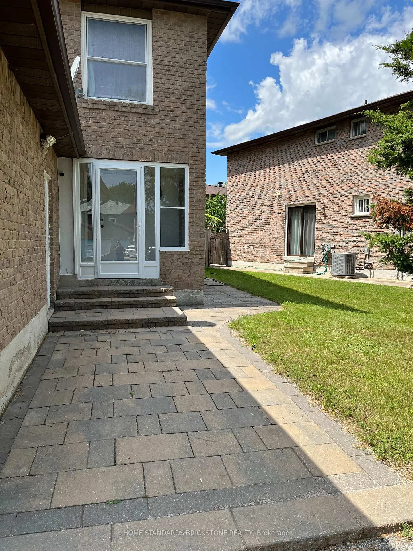 Photo 2 of Unit Basement, 267 Risebrough Circuit, Markham, Milliken Mills West — HOMEH
