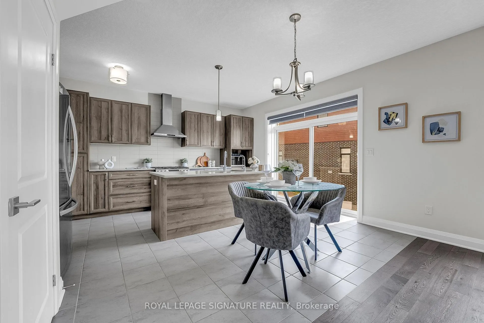 Photo 10 of 7 Carina Street E, Kitchener — HOMEH
