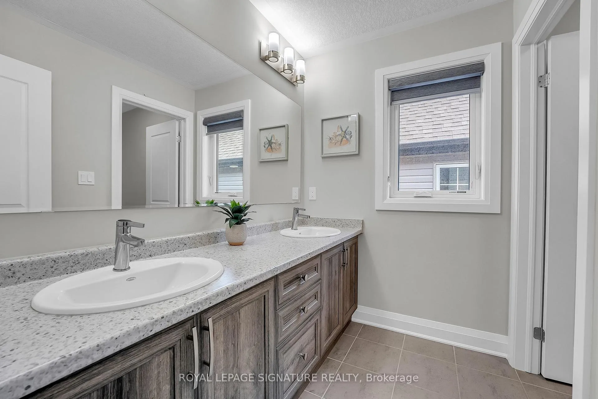 Photo 24 of 7 Carina Street E, Kitchener — HOMEH