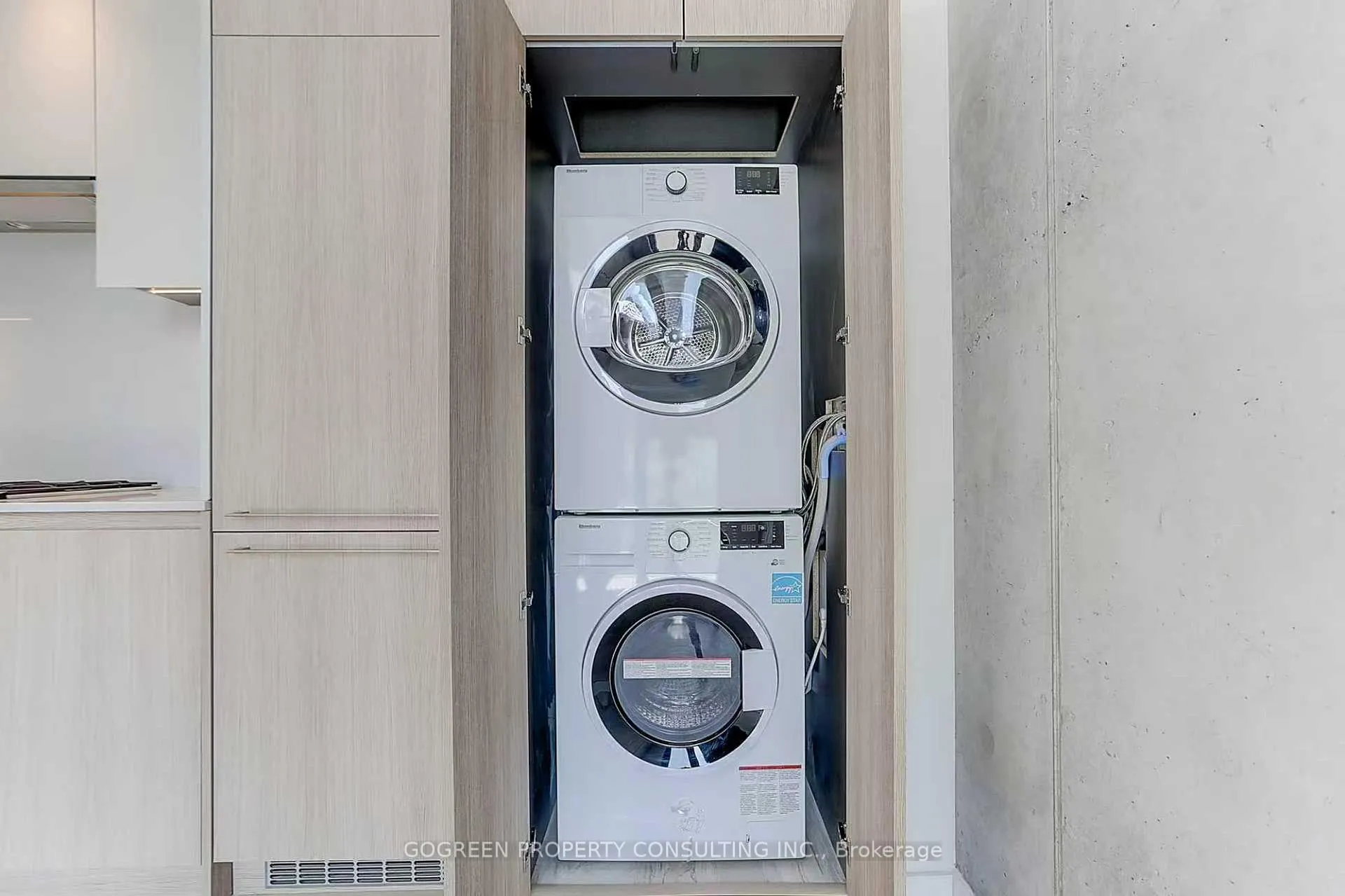 Photo 9 of Unit 704, 81 Wellesley Street E, Toronto, Church-Yonge Corridor — HOMEH