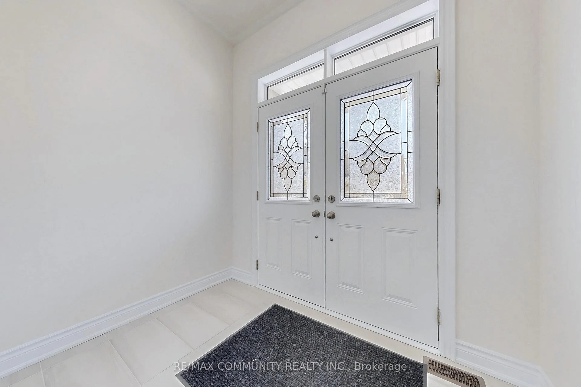 Photo 12 of 33 Erintol Way, Markham, Cedarwood — HOMEH