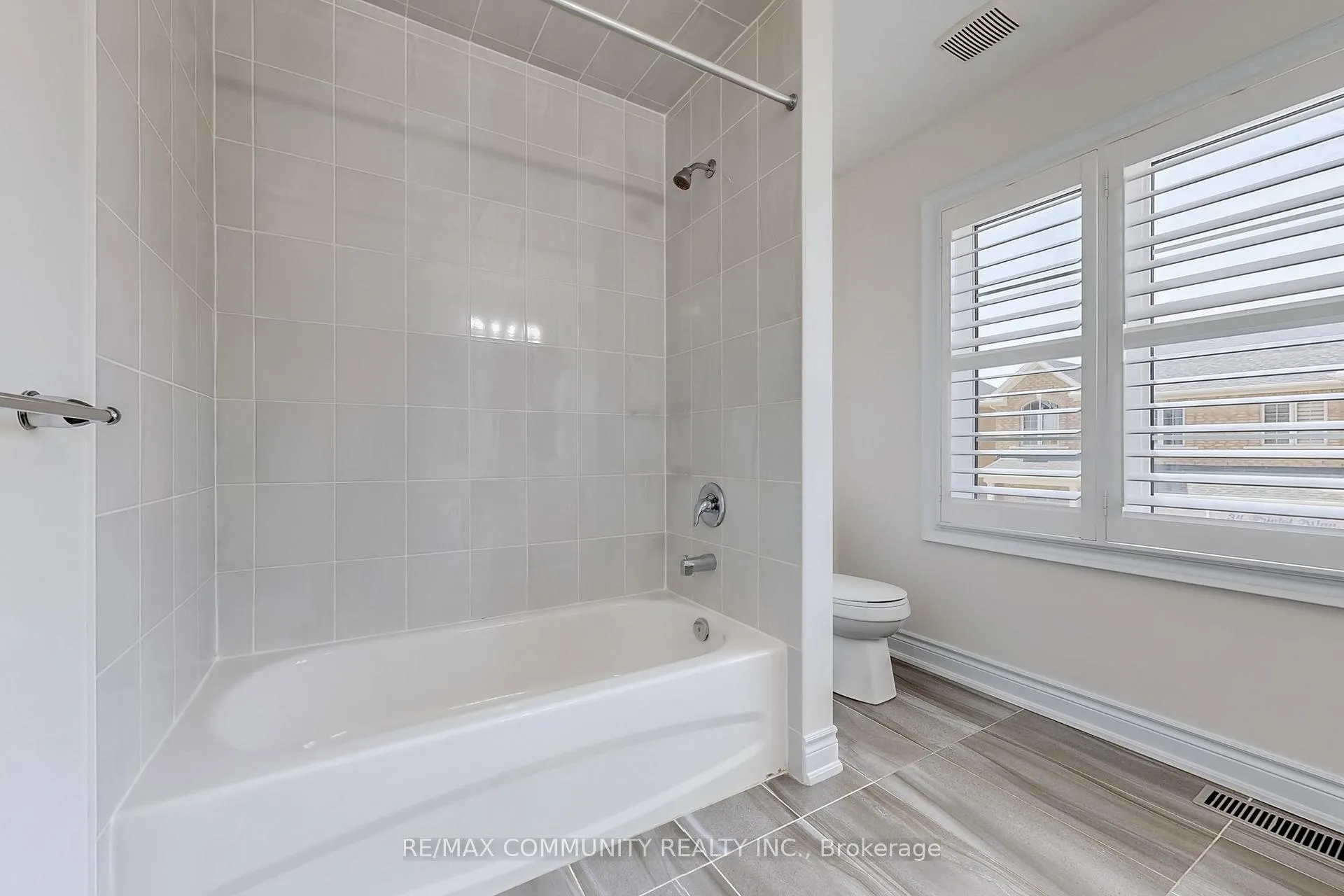 Photo 17 of 33 Erintol Way, Markham, Cedarwood — HOMEH