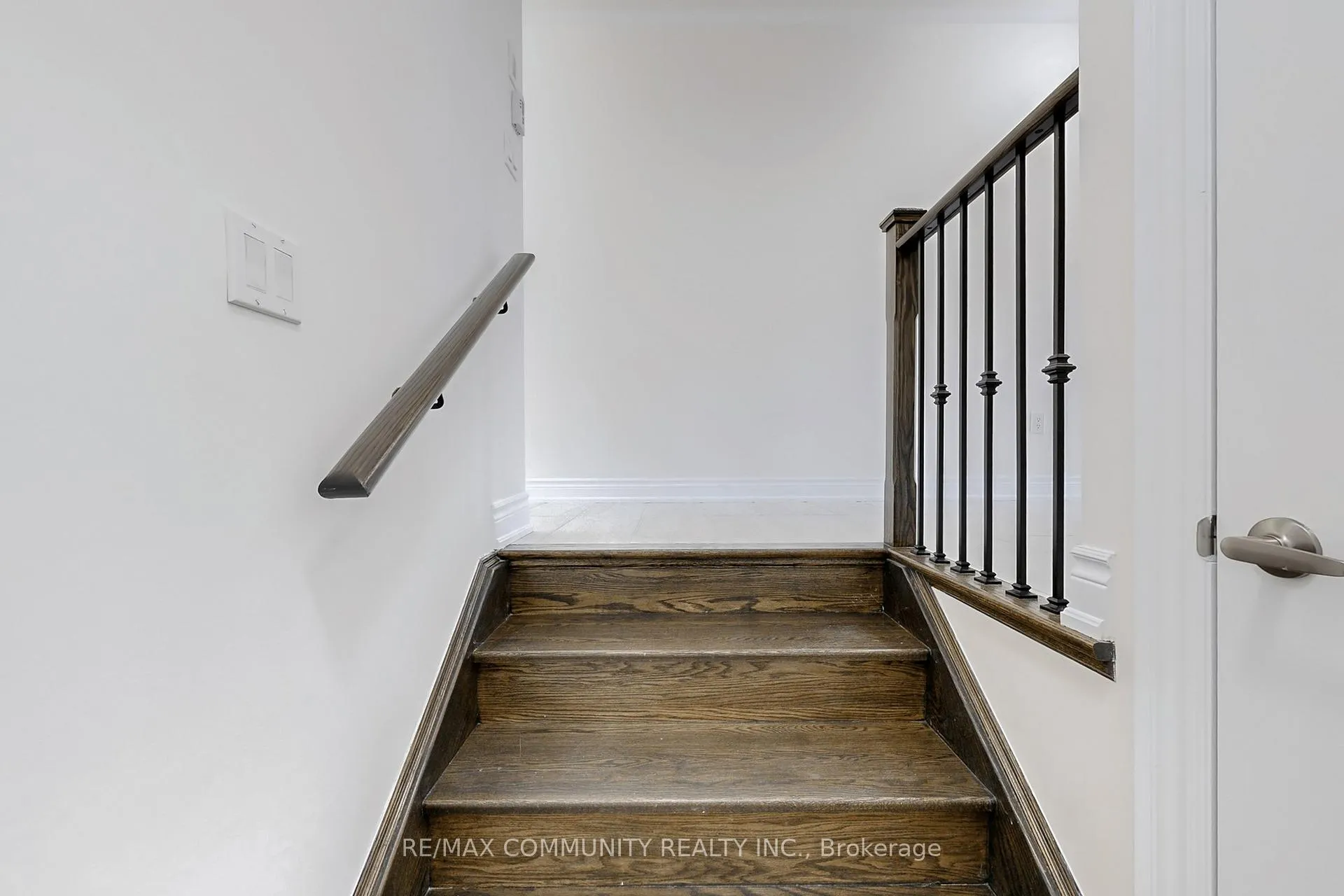Photo 22 of 33 Erintol Way, Markham, Cedarwood — HOMEH