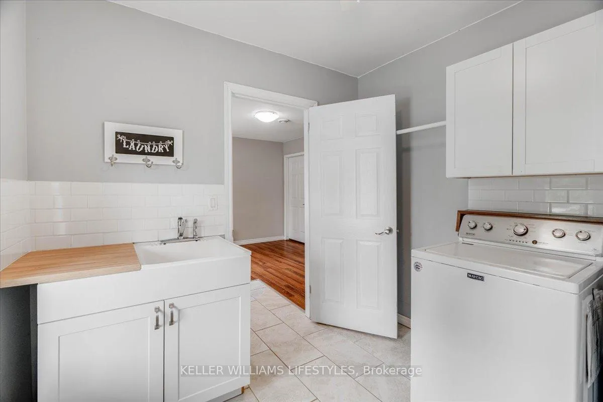 Photo 6 of 583 St.clair Street, Warwick, Watford — HOMEH