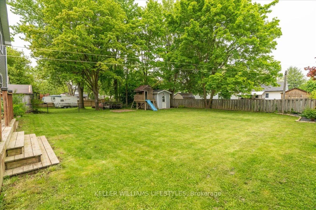Photo 37 of 583 St.clair Street, Warwick, Watford — HOMEH