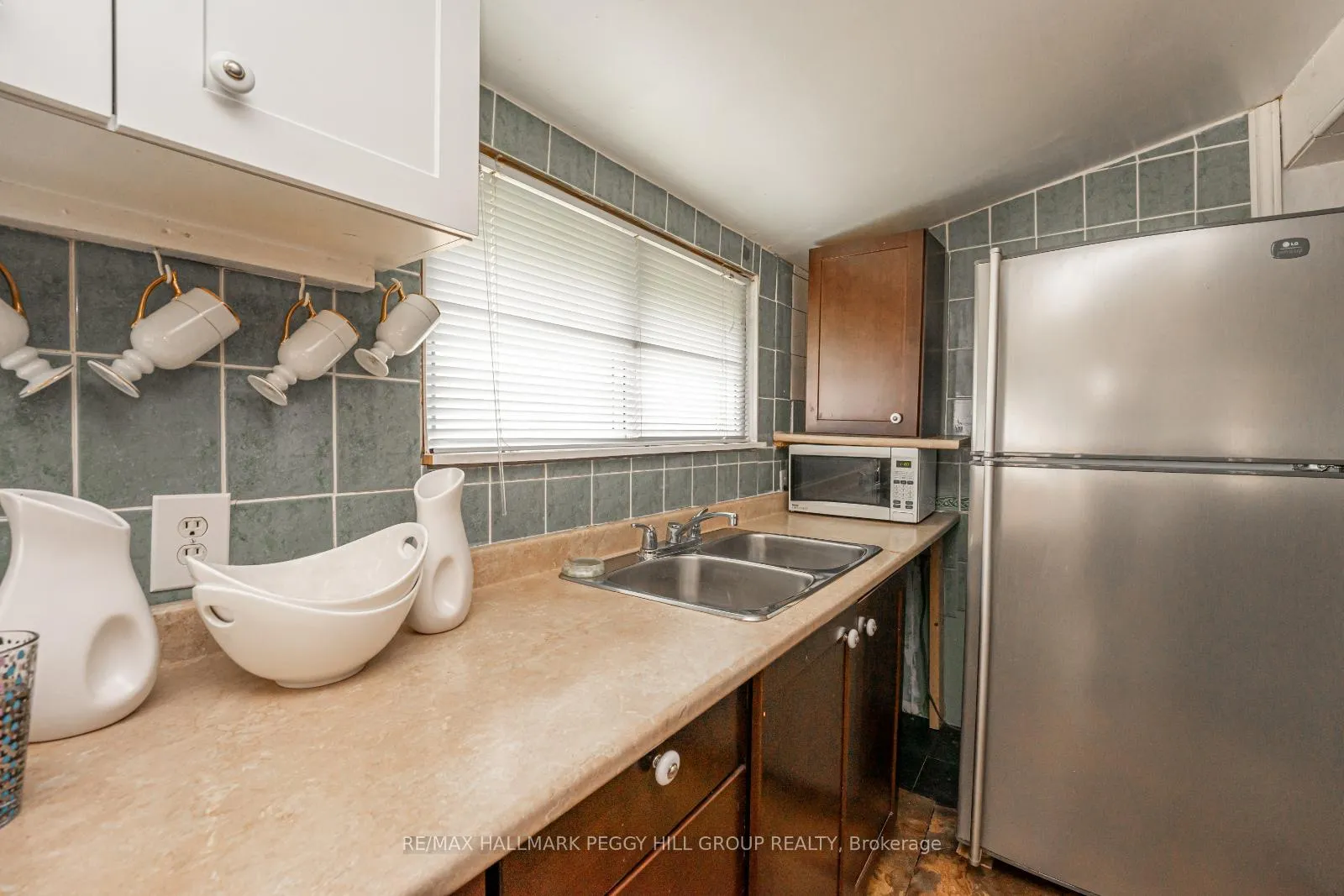 Photo 6 of 677 Reid Street, Innisfil, Alcona — HOMEH