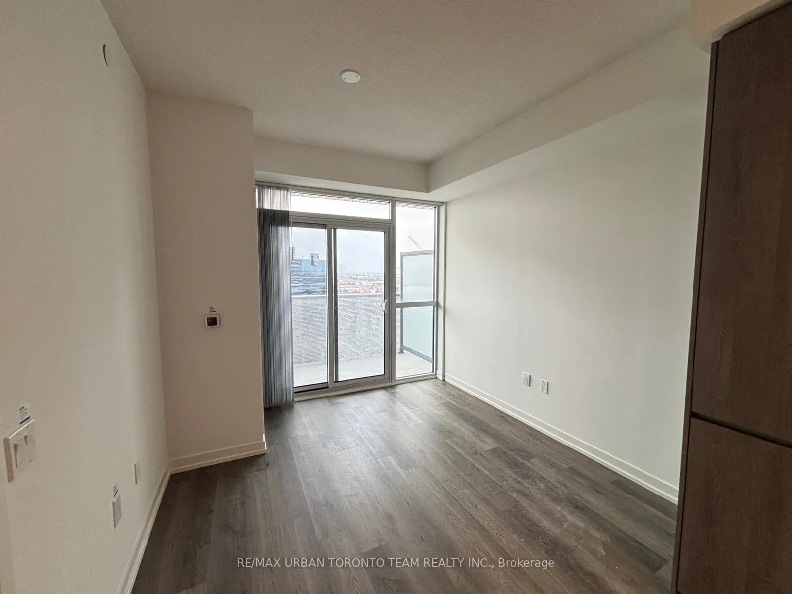 Photo 5 of Unit 1003, 8 Interchange Way, Vaughan, Vaughan Corporate Centre — HOMEH