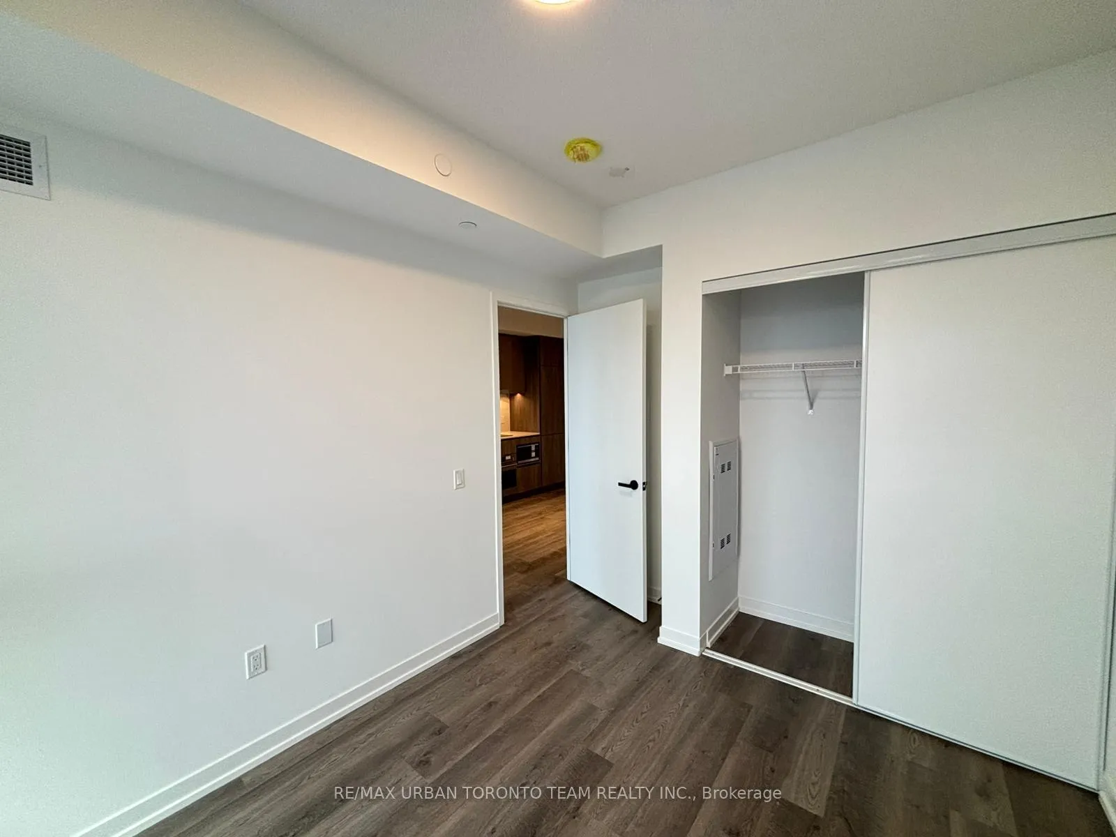 Photo 7 of Unit 1003, 8 Interchange Way, Vaughan, Vaughan Corporate Centre — HOMEH