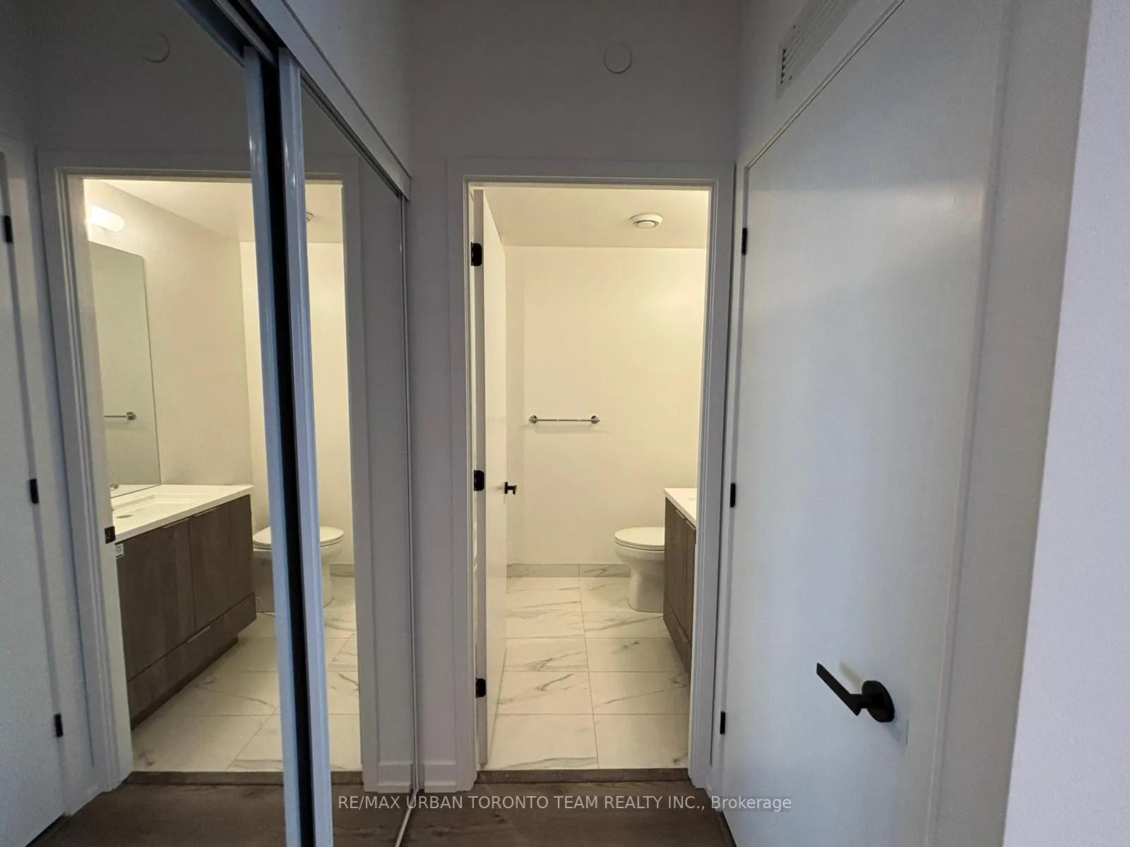 Photo 8 of Unit 1003, 8 Interchange Way, Vaughan, Vaughan Corporate Centre — HOMEH