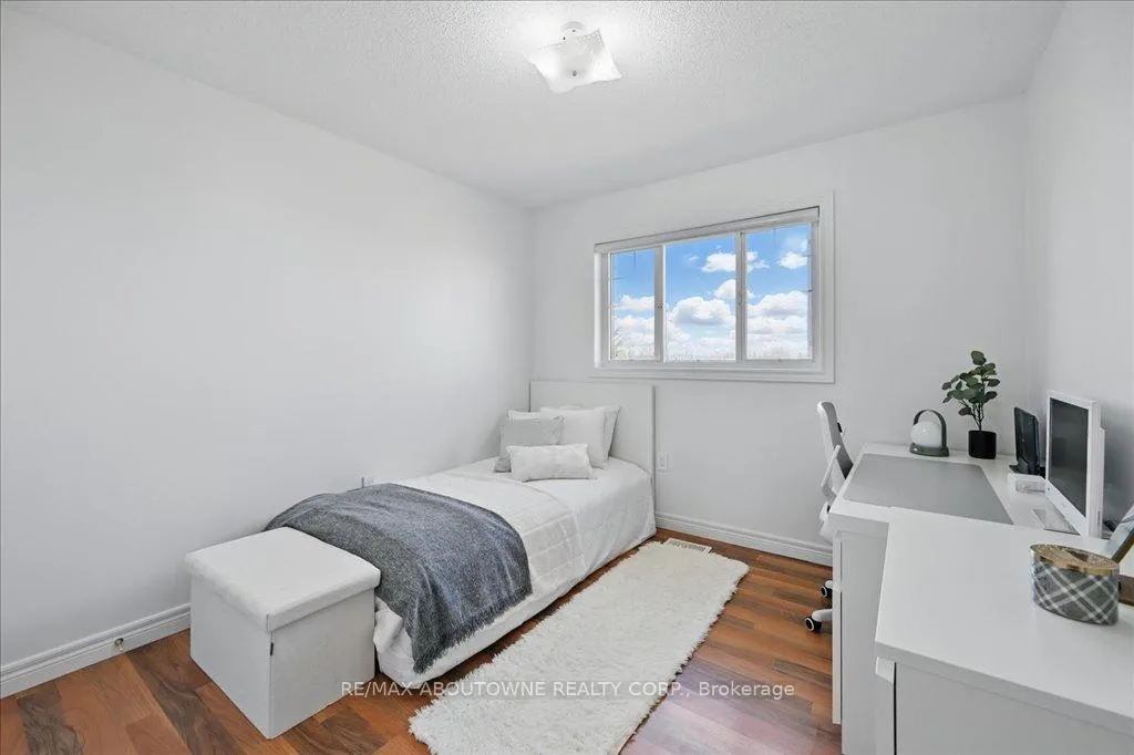 Photo 28 of 31 Olivia Place, Hamilton, Ancaster — HOMEH