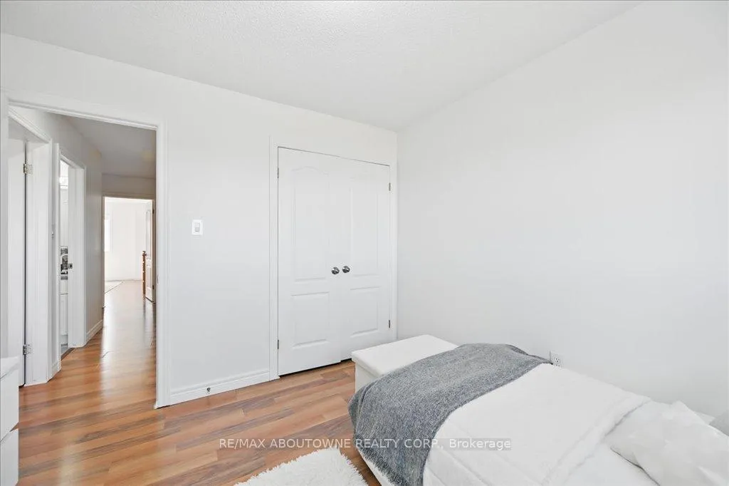 Photo 29 of 31 Olivia Place, Hamilton, Ancaster — HOMEH