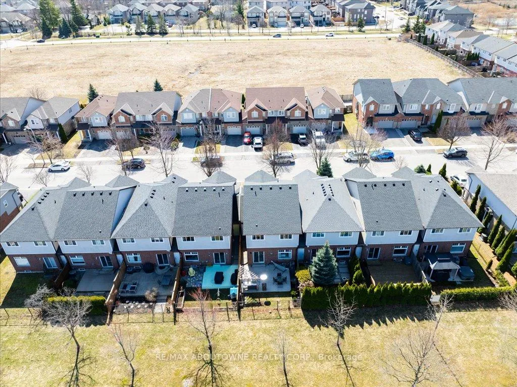 Photo 42 of 31 Olivia Place, Hamilton, Ancaster — HOMEH