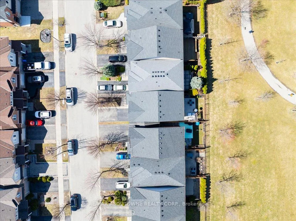 Photo 45 of 31 Olivia Place, Hamilton, Ancaster — HOMEH