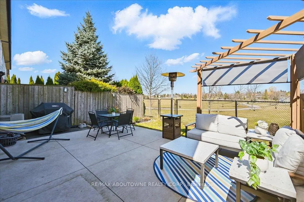 Photo 46 of 31 Olivia Place, Hamilton, Ancaster — HOMEH