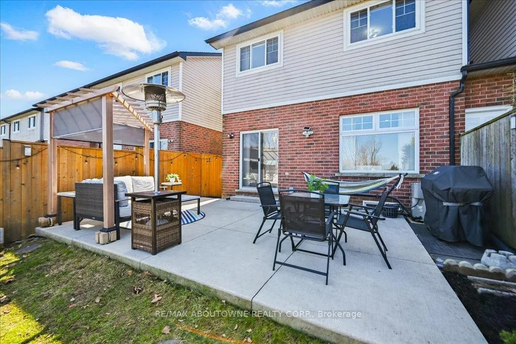 Photo 47 of 31 Olivia Place, Hamilton, Ancaster — HOMEH
