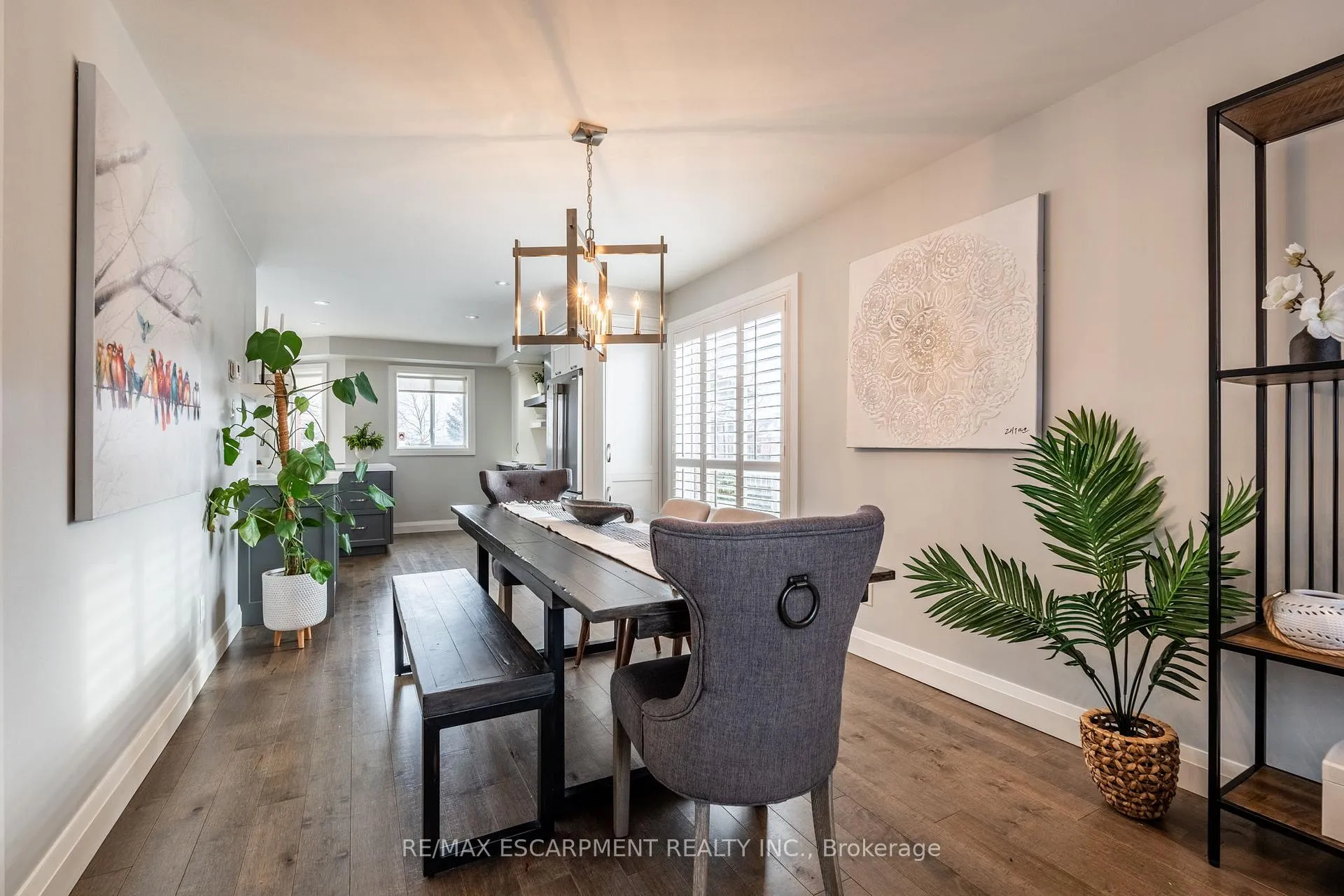 Photo 5 of 2 Fenwick Place, Hamilton, Waterdown — HOMEH