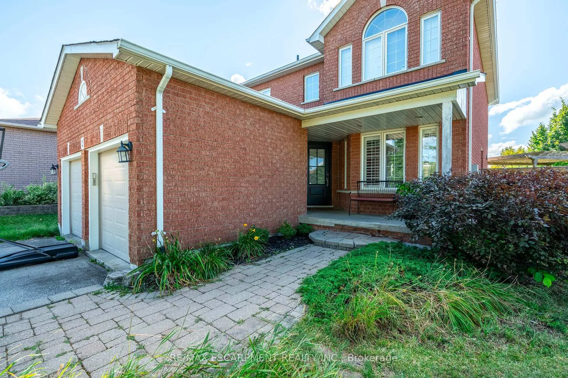 Photo 39 of 2 Fenwick Place, Hamilton, Waterdown — HOMEH