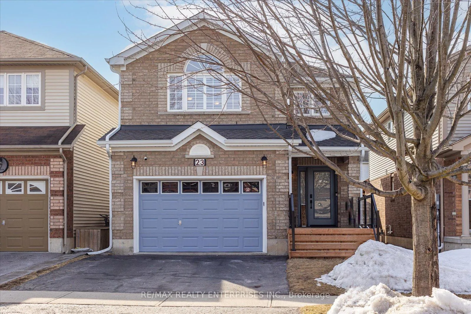 Photo 1 of 23 Dadson Drive, Clarington, Bowmanville — HOMEH