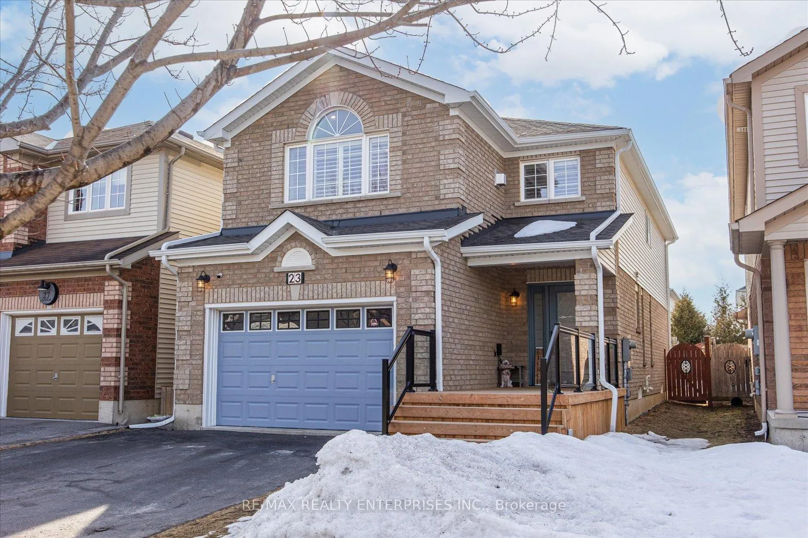 Photo 3 of 23 Dadson Drive, Clarington, Bowmanville — HOMEH