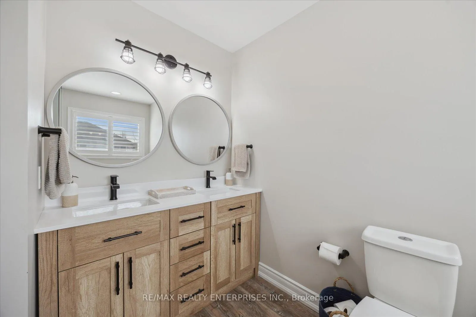 Photo 30 of 23 Dadson Drive, Clarington, Bowmanville — HOMEH