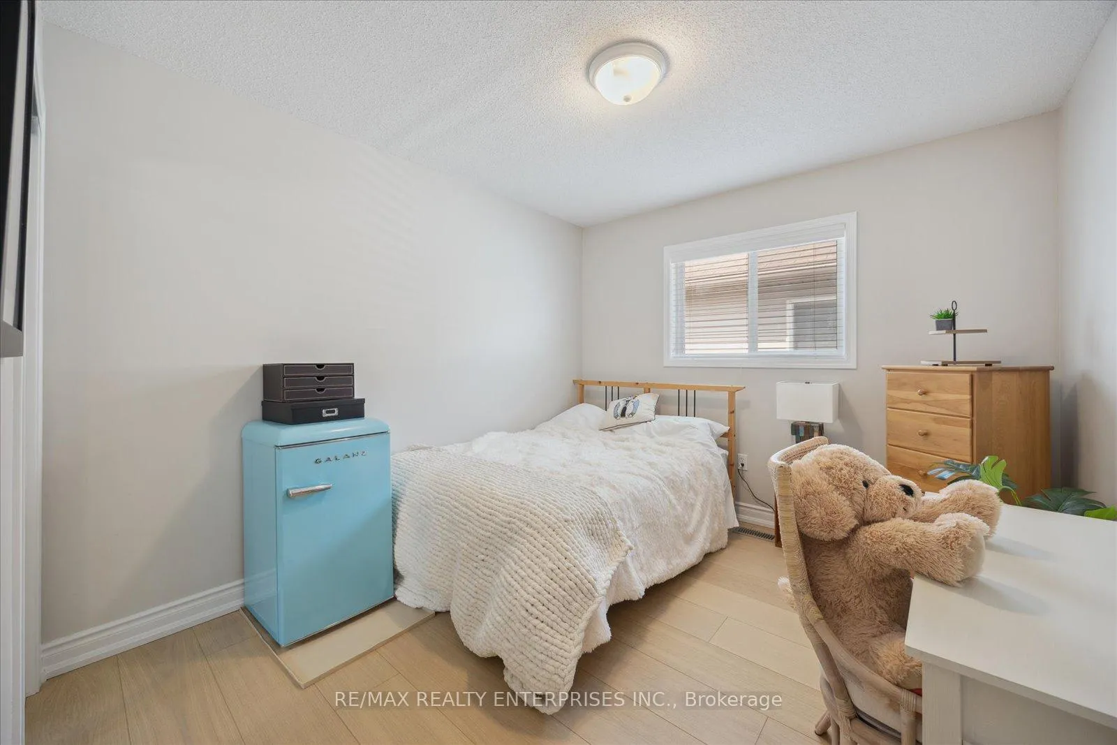 Photo 33 of 23 Dadson Drive, Clarington, Bowmanville — HOMEH