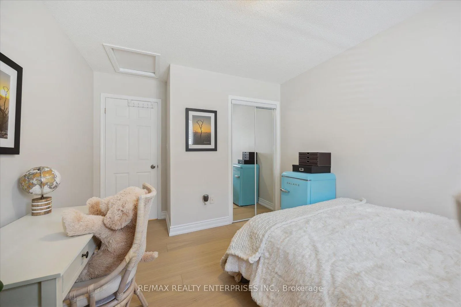 Photo 34 of 23 Dadson Drive, Clarington, Bowmanville — HOMEH