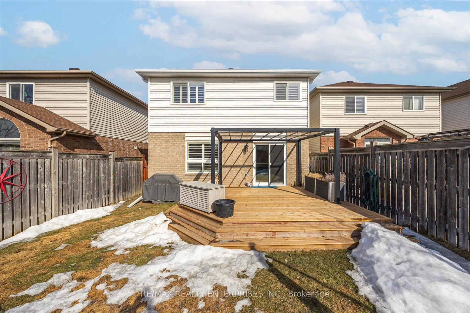 Photo 41 of 23 Dadson Drive, Clarington, Bowmanville — HOMEH