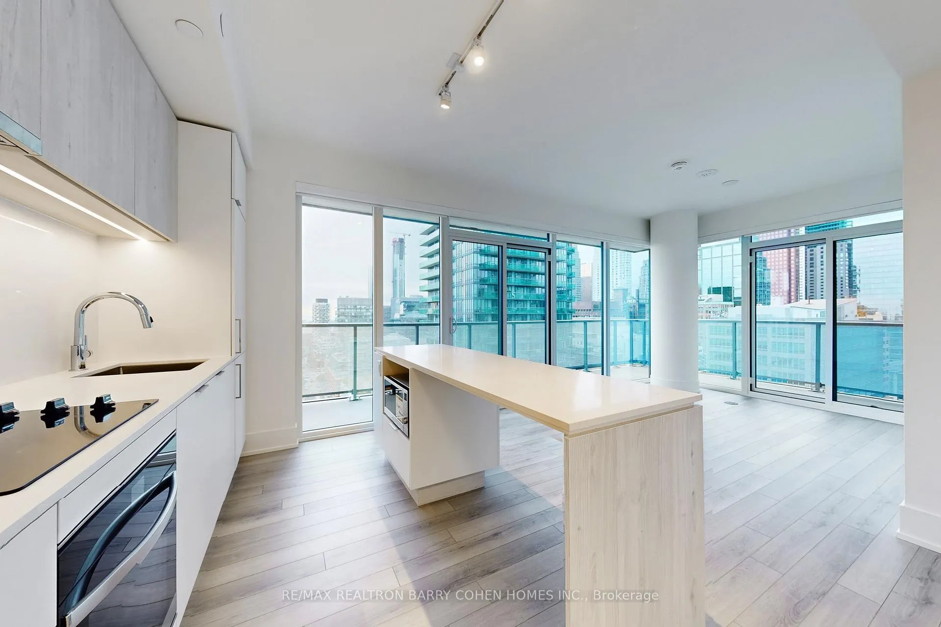 Photo 10 of Unit 2509, 89 Church Street, Toronto, Church-Yonge Corridor — HOMEH
