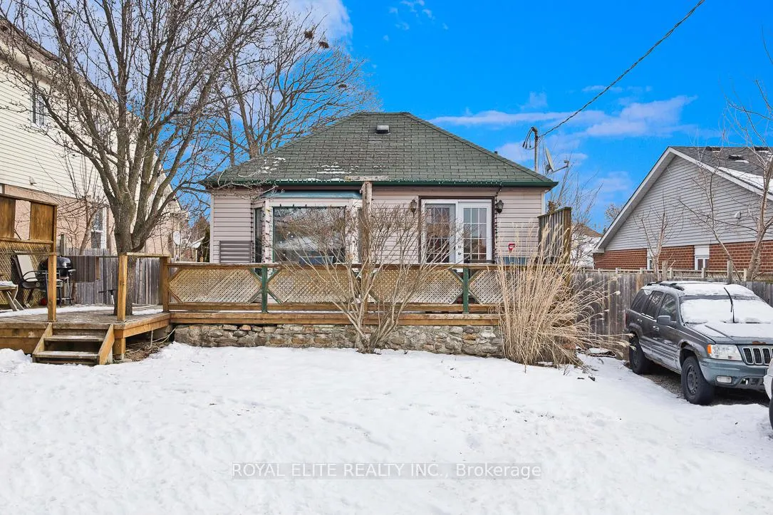 Photo 3 of 1945 Whites Road, Pickering, Amberlea — HOMEH