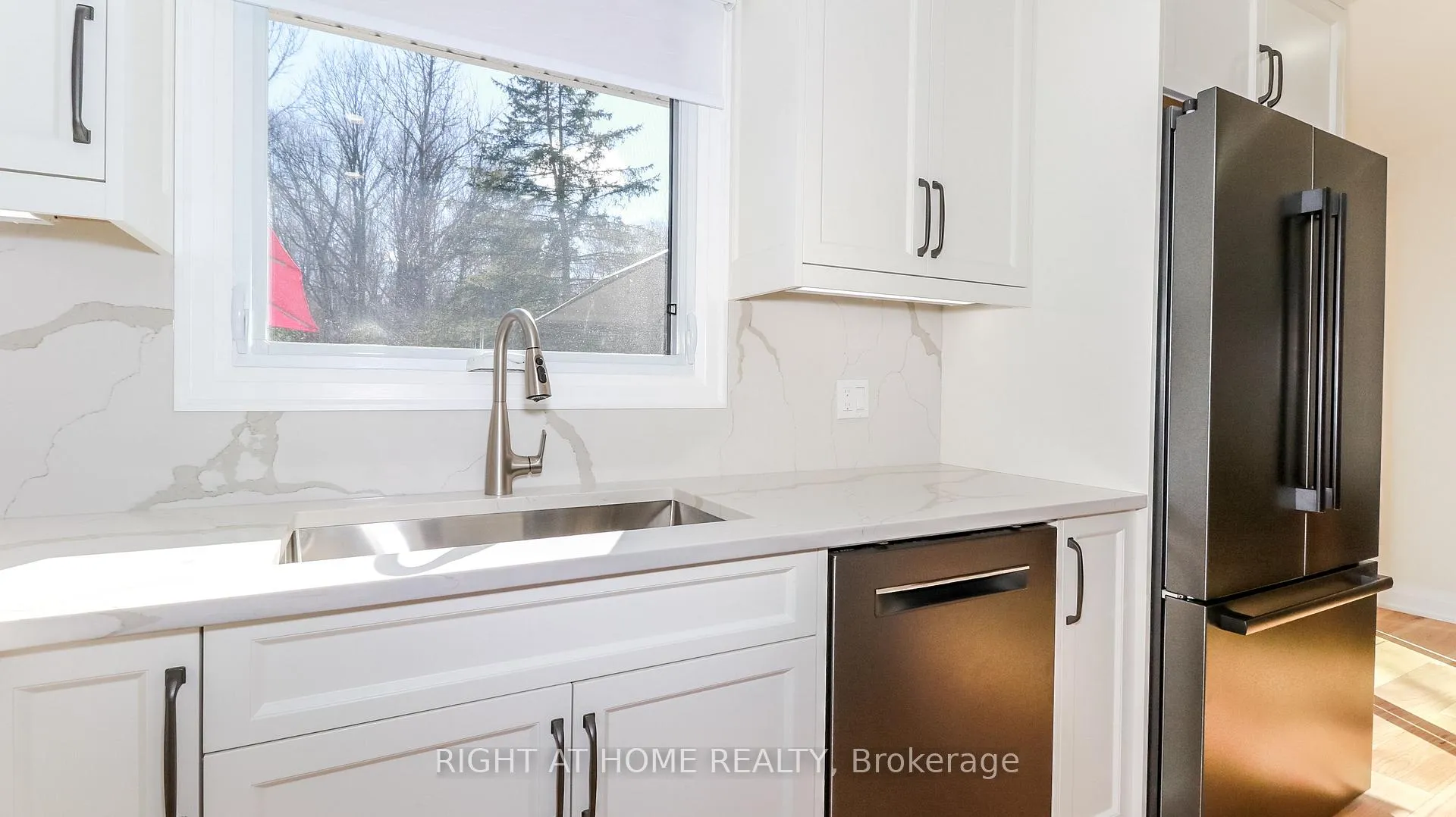 Photo 9 of 134 Switzer Street, Clearview, Rural Clearview — HOMEH